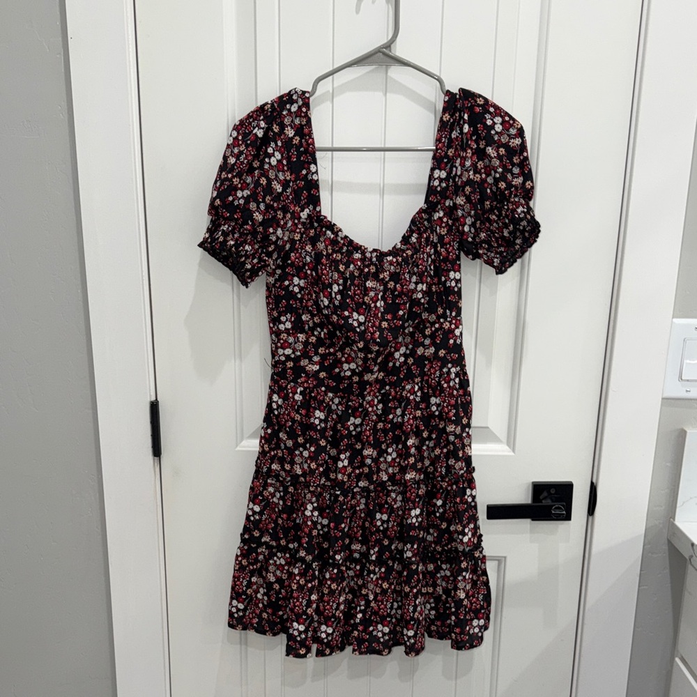 Floral Puff Sleeve Mini Dress - Black and Red
